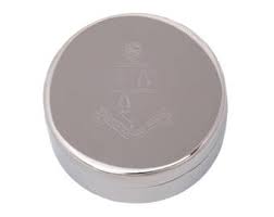 Crest Circle Pin Box- Delta Delta Delta