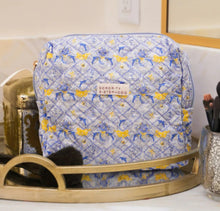 Toiletry Bag- Delta Delta Delta