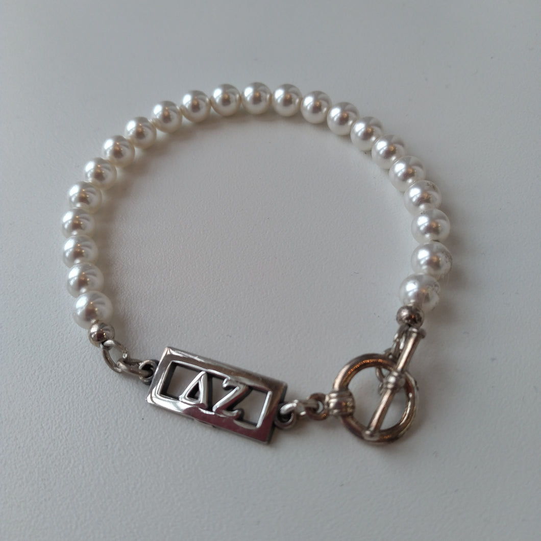 Pearl Bar Bracelet - Delta Zeta